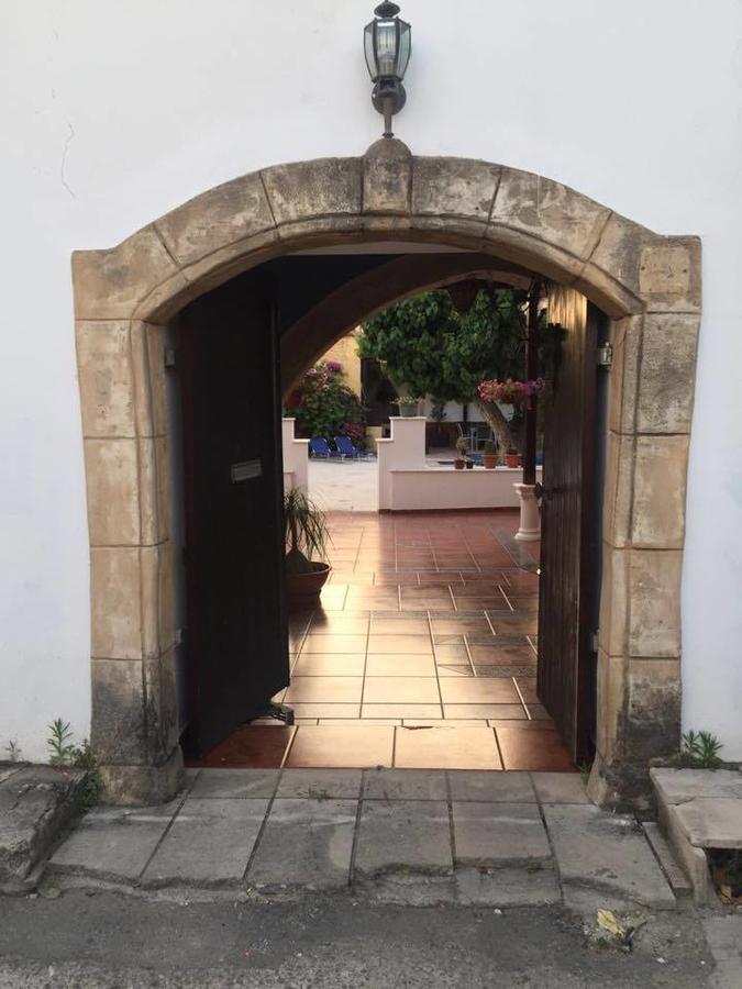 Villa Thermopilon Larnaca Bagian luar foto